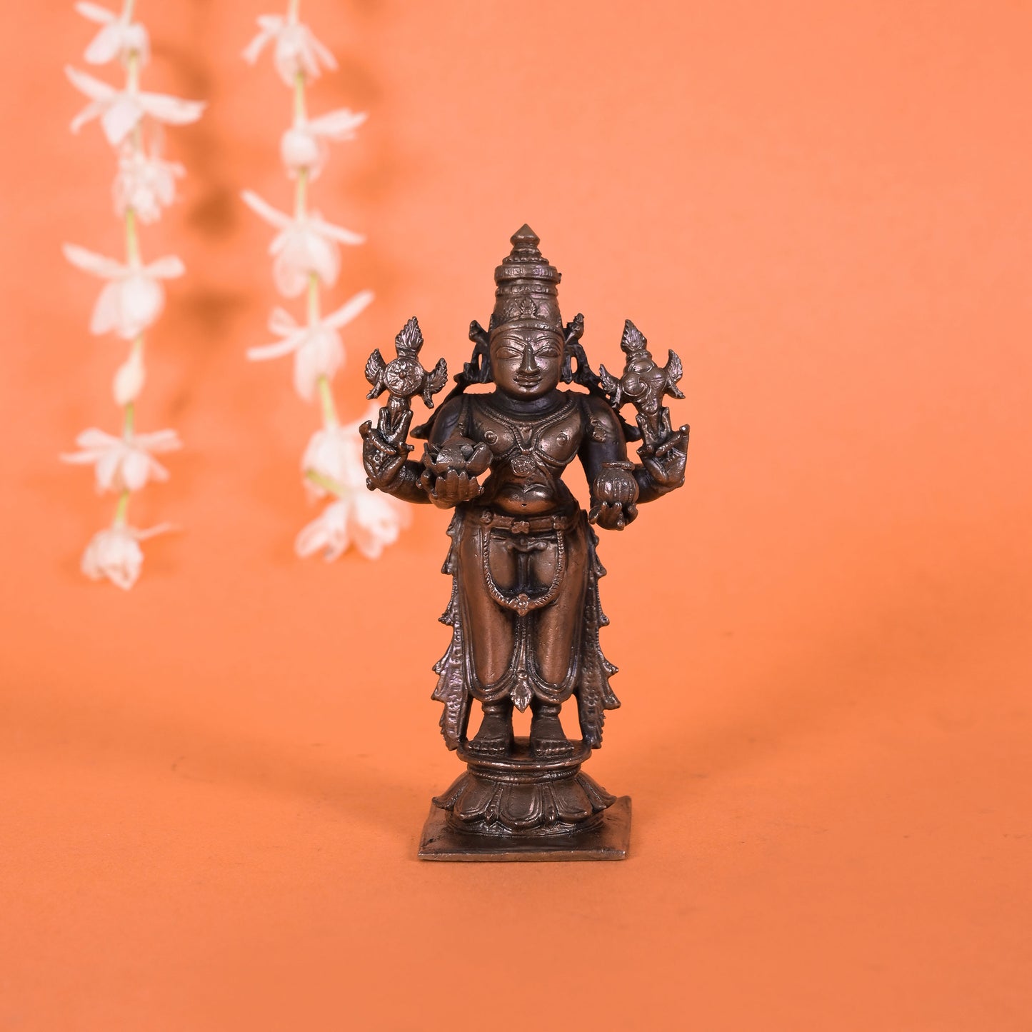 Lord Vishnu (4.13")