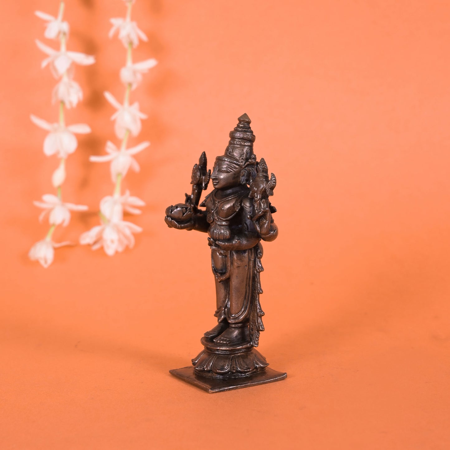 Lord Vishnu (4.13")