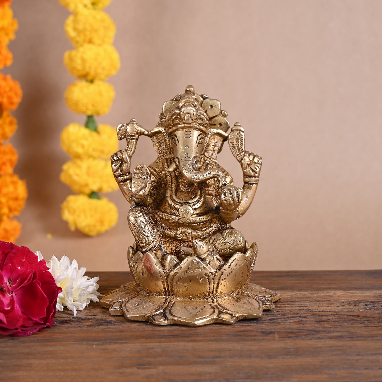BRASS GANESH SEATED ON LOTUS (4.5" )