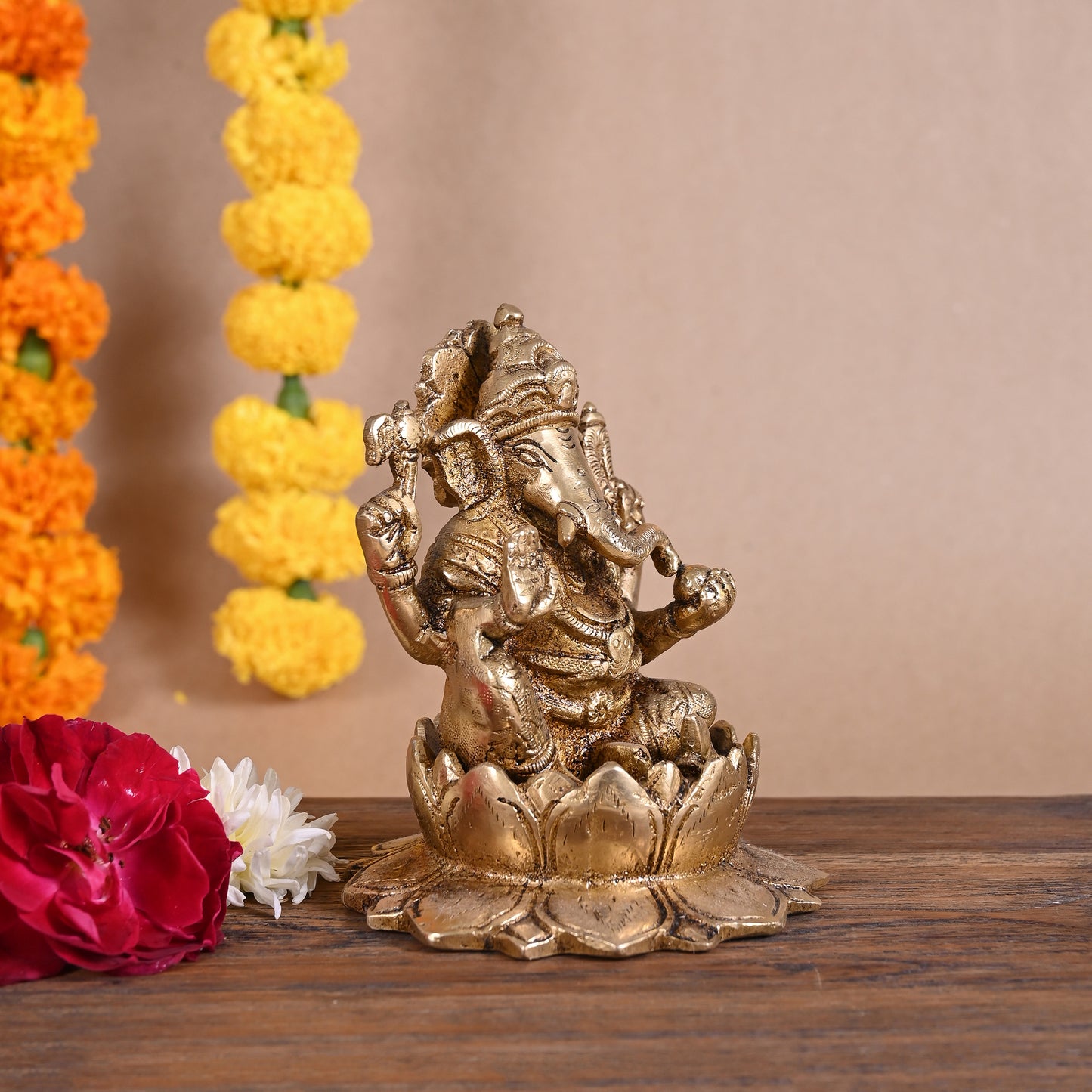 BRASS GANESH SEATED ON LOTUS (4.5" )