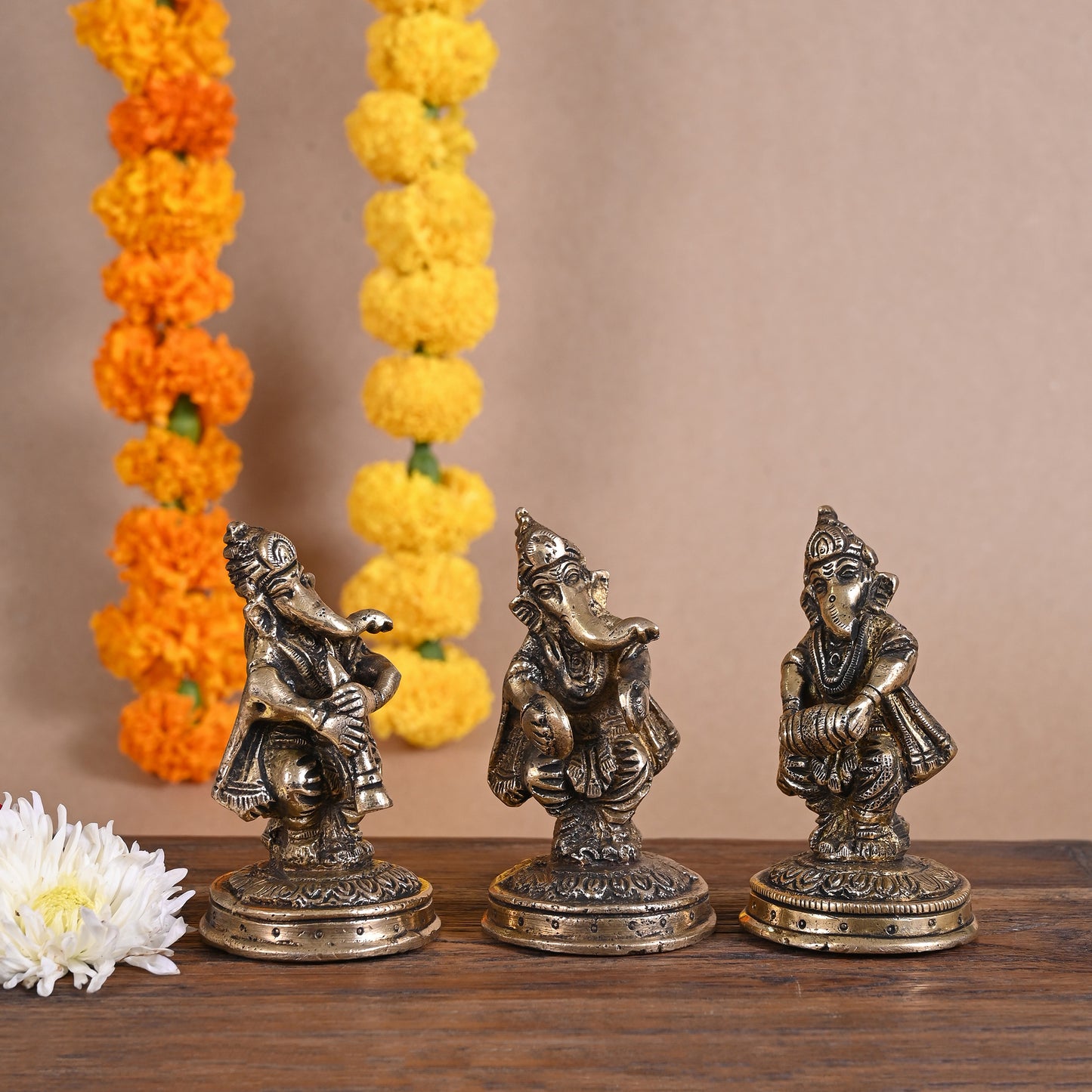 Brass Musical Ganesh S/3 (4" )