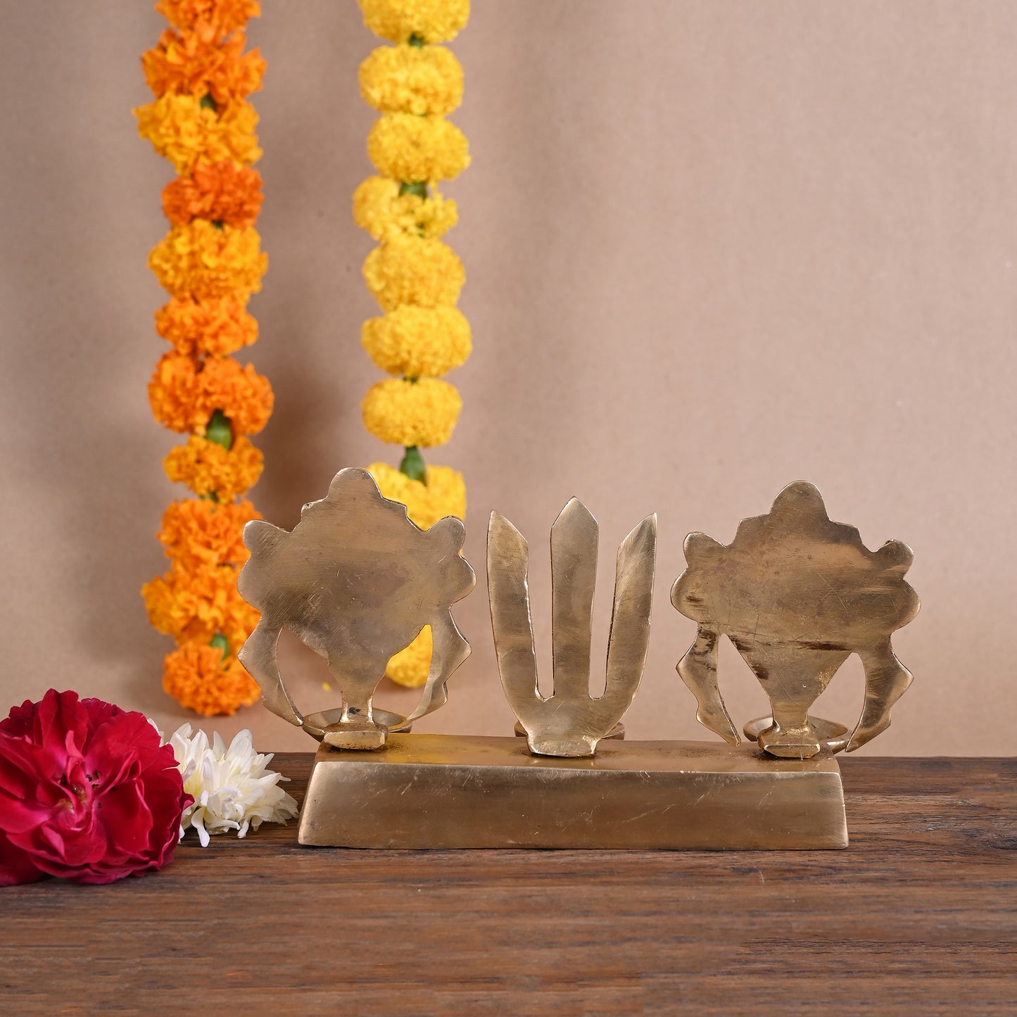 Brass Shankh Chakra Diya ( 4" )