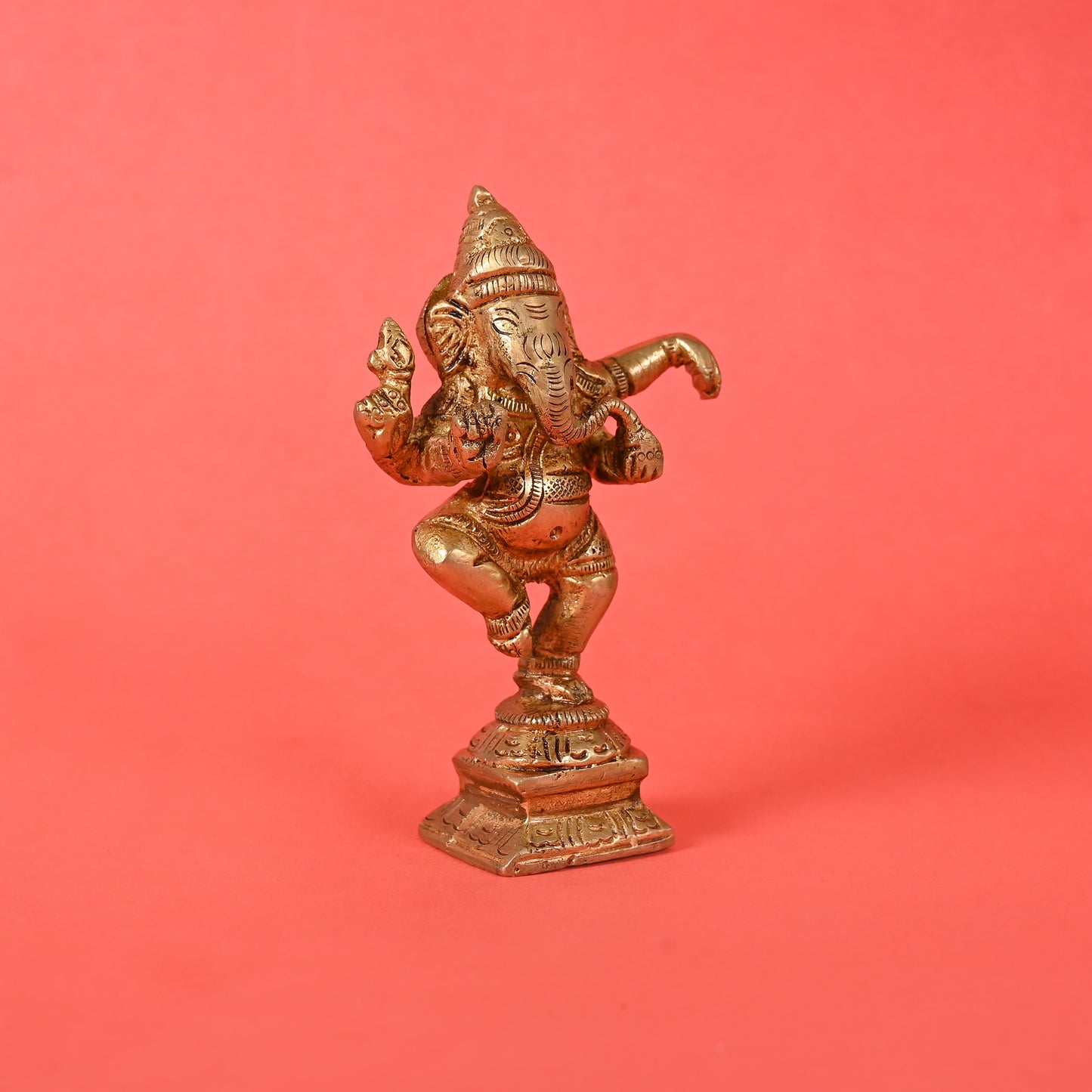 BRASS GANESHA DESIGN DOOR HANDLE + BRASS DANCING GANESHA DECOR IDOL
