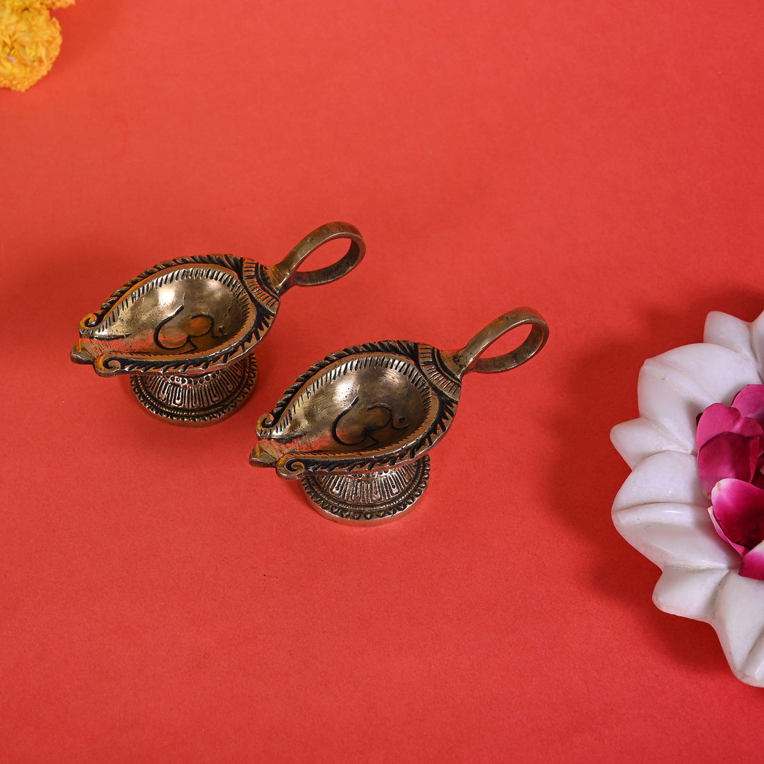 Brass Om Diya With Handle S/2 ( 2.5" )