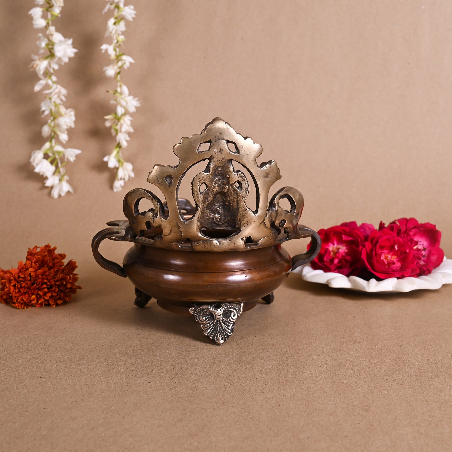Brass Decorative Urli (7")