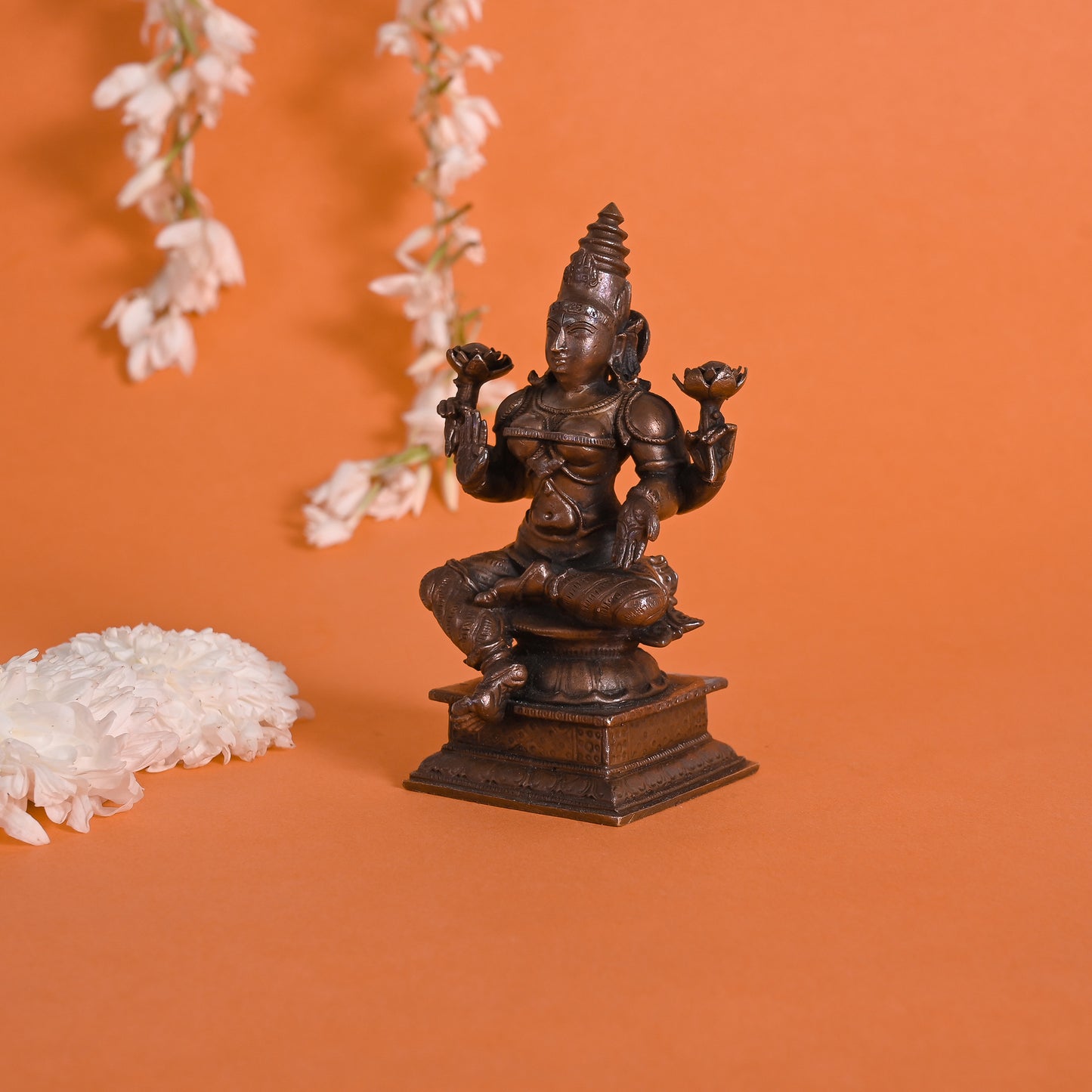 Copper Godess Lakshmi Idol ( 4" )