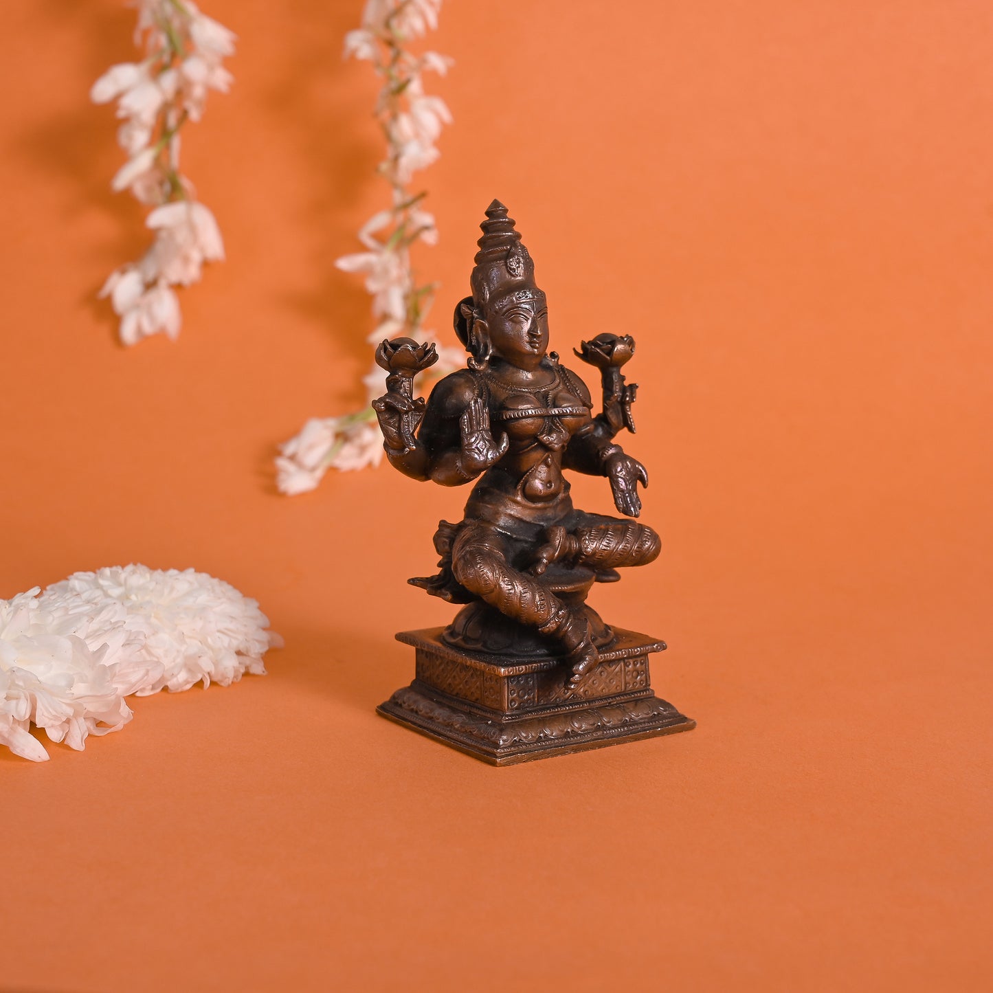 Copper Godess Lakshmi Idol ( 4" )