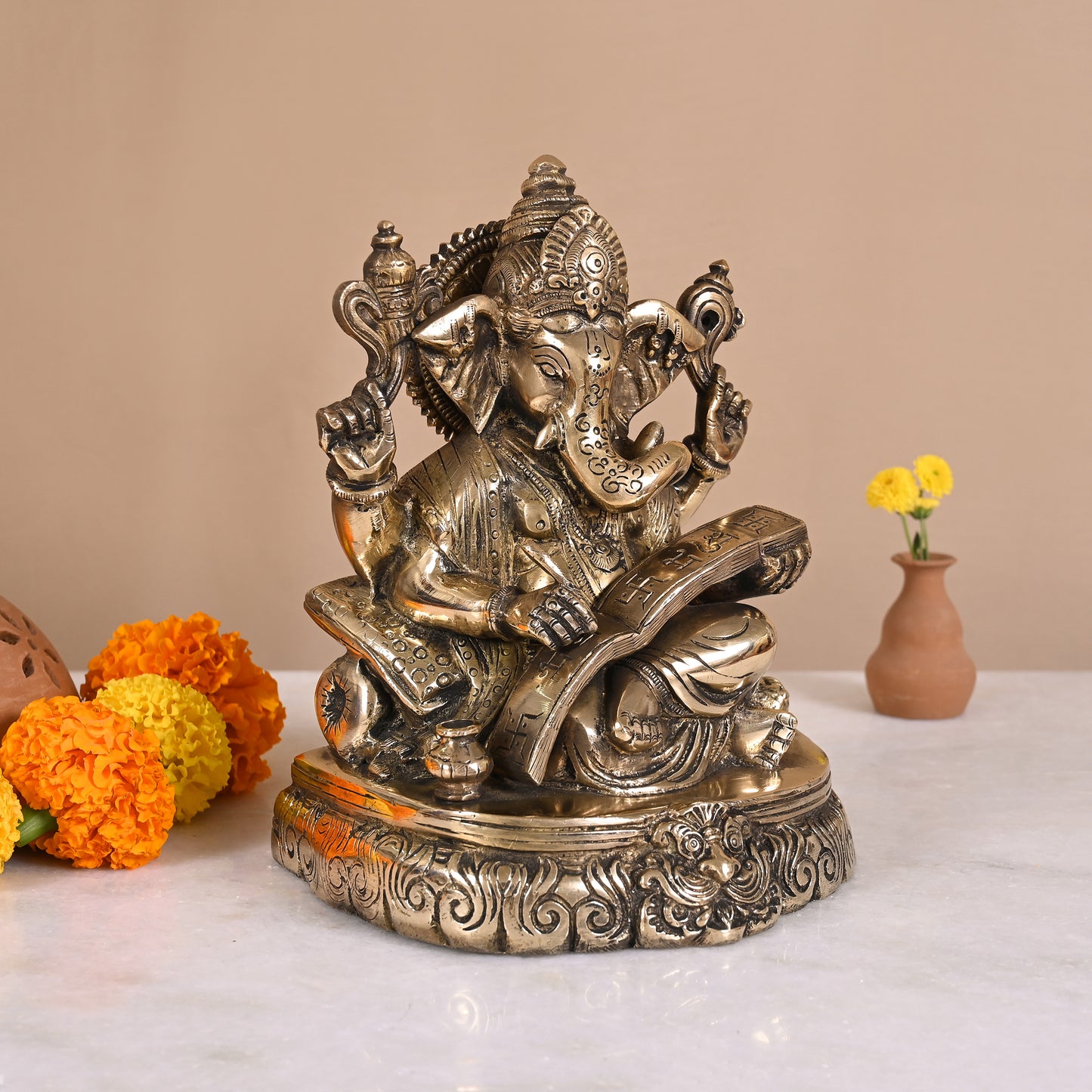 Unique Ganpati Idol (7.5")